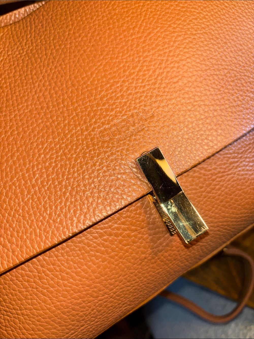 Cheval 100% Genuine Pebbled Leather Crossbody Bag in Brown - Picture 2 of 16